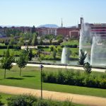 Lago dentro del parque