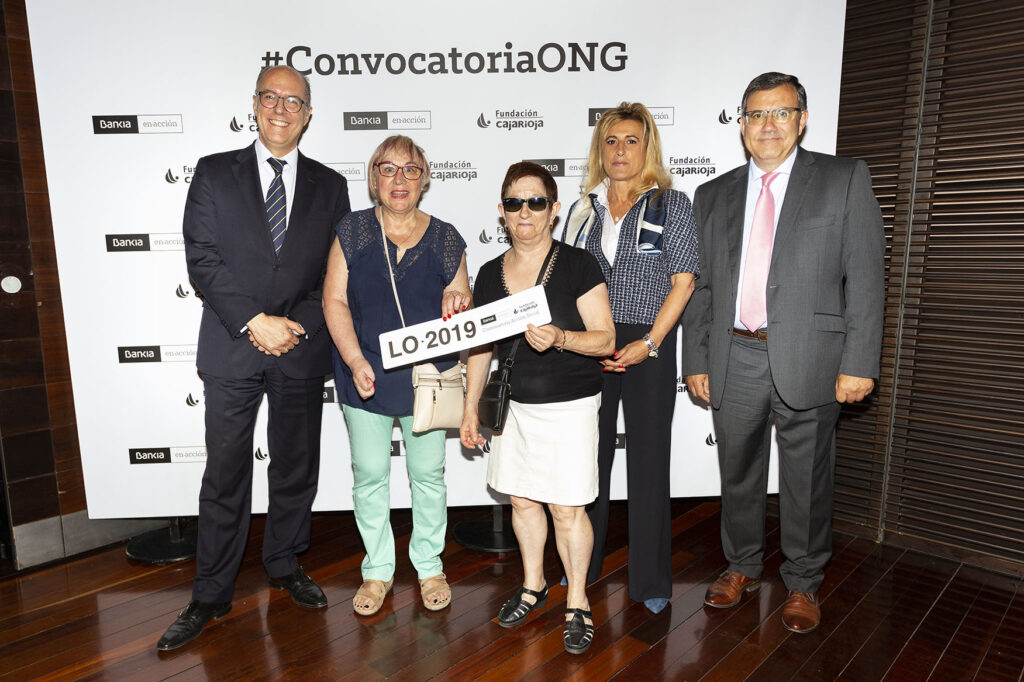 Representantes de La Rioja Sin Barreras, Bankia y Fundación Caja Rioja